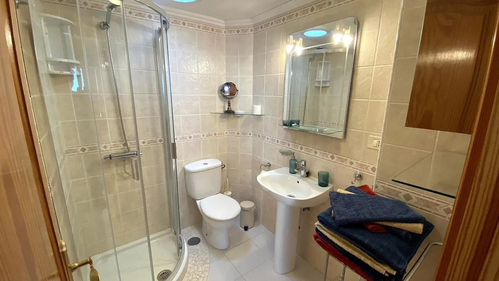 Apartment App 308 - Wundervoller Meerblick, Sehr Zentrale Lage, Angenehm Ruhig Tias